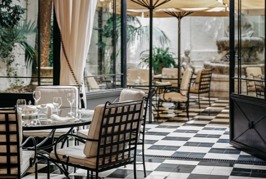 Spa & Breakfast Buffet